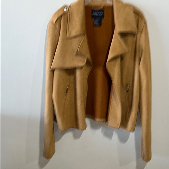 Tan Cropped Blazer with Tailored Fit - Picture 6 of 7